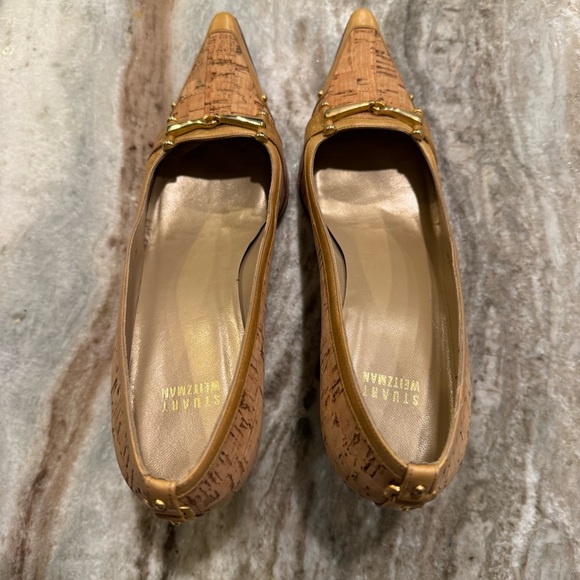 Stuart Weitzman NWOB Cork Pointed Toe Pumps - Gold Horsebit Detail - 10M - Picture 6 of 15
